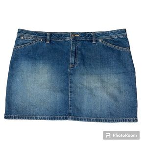 Vintage Y2K Old Navy Denim Mini Skirt Size 16